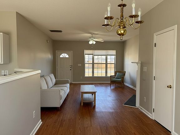 2nd image of 109 N Weststone Blvd