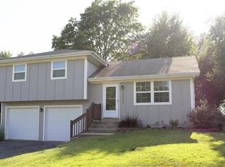 18200 S Troost St, Olathe, KS 66062