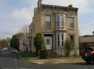 821 23rd St, Watervliet, NY 12189