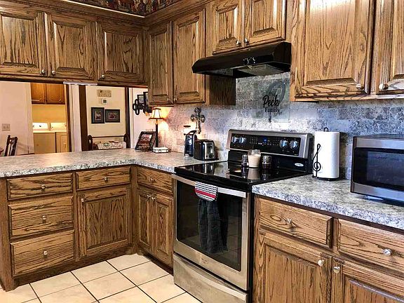 3rd image of 279545 Woodside Dr