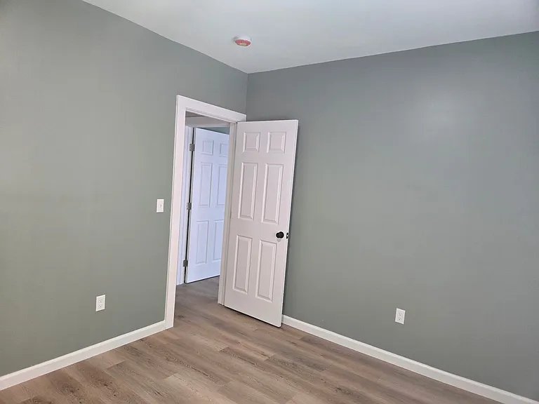 164 Grove St #1S — Photo 4
