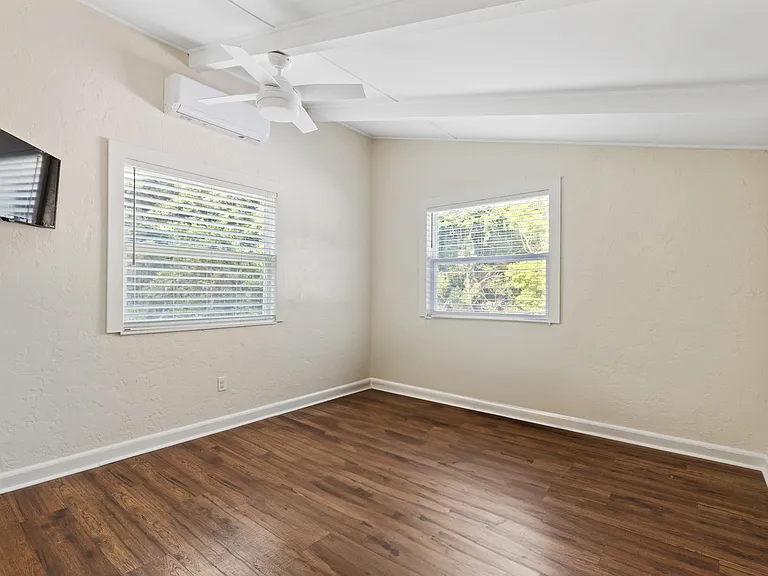 1524 SW 37th Ave — Photo 34