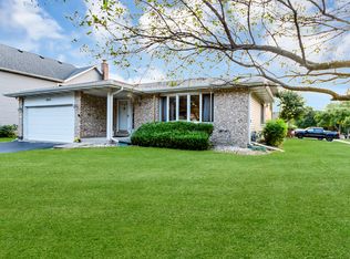 2160 Mulberry Dr, West Chicago, IL 60185