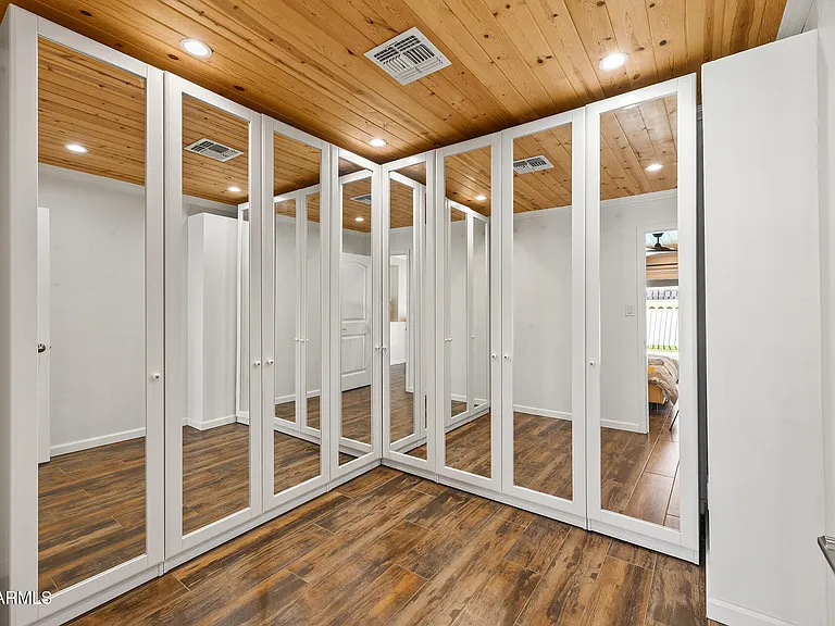 14436 N Coral Gables Dr — Photo 26