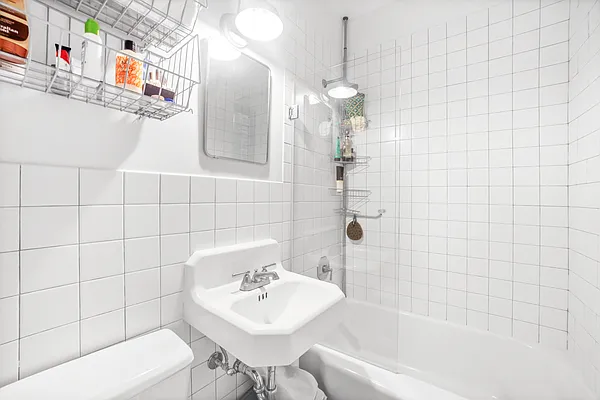 Rented by Oxford Property Group | media 6