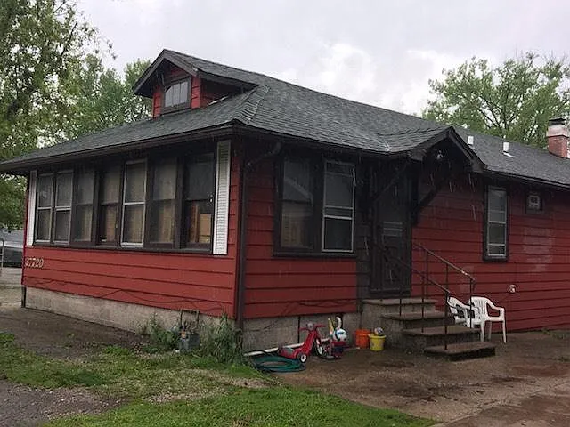 37724 N Us Highway 12 photo 1