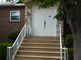 7537 Horrocks St, Philadelphia, PA 19152