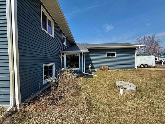 4th image of 3053 Union St