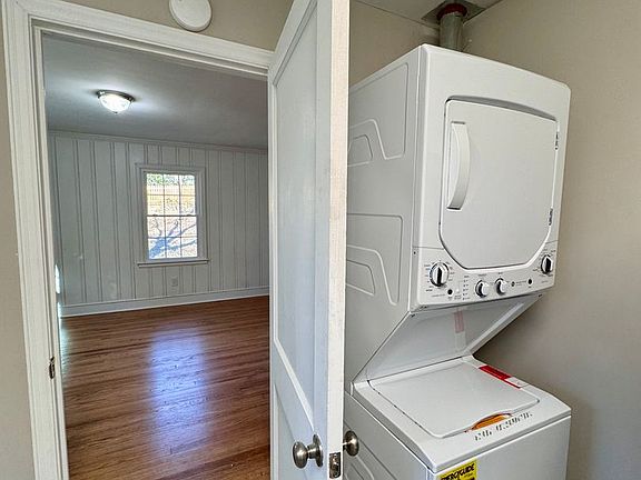 5th image of 738A Raleigh Rd