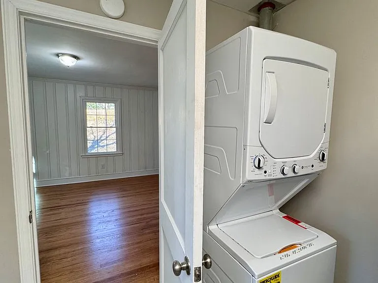 738A Raleigh Rd — Photo 5