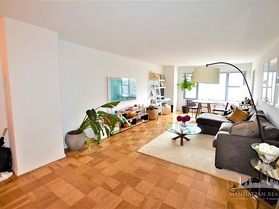 5th image of 245 E 63rd St APT 23D
