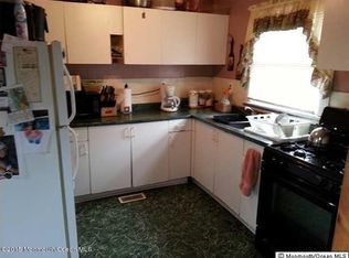 416 Capstan Ave, Beachwood, NJ 08722