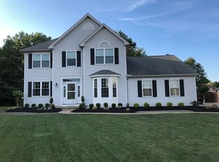 27108 Dogwood Ln, Olmsted Township, OH