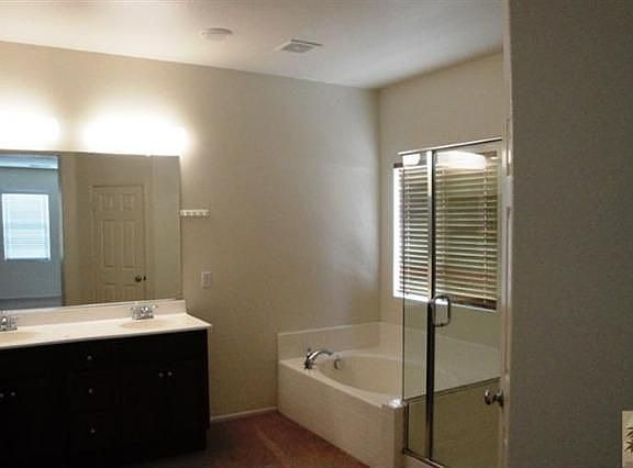 4th image of 41396 Montcalm Ct