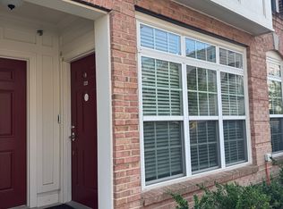 42593 Cardinal Trace Ter, Ashburn, VA 20148