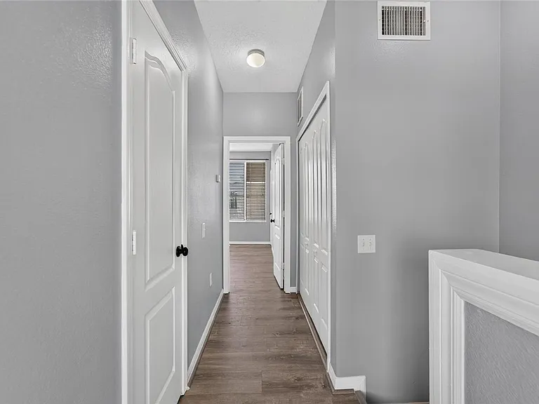 3186 Bayshore Oaks Dr — Photo 40