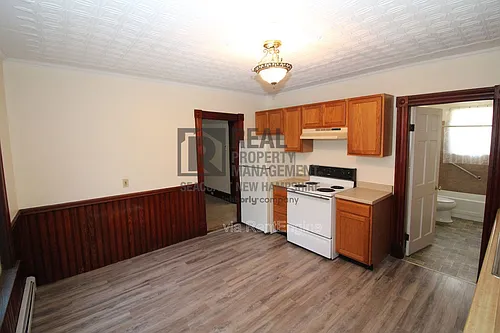 30 Lafayette St Photo 1