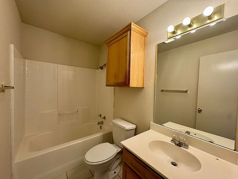 10201 Iris Ln #A — Photo 11