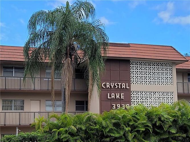 1st image of 3930 Crystal Lake Dr APT 210