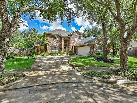 2nd image of 2207 Summer Bay Cir