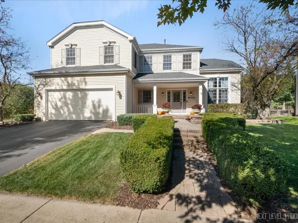 39W252 Bartelt Rd, Geneva, IL 60134