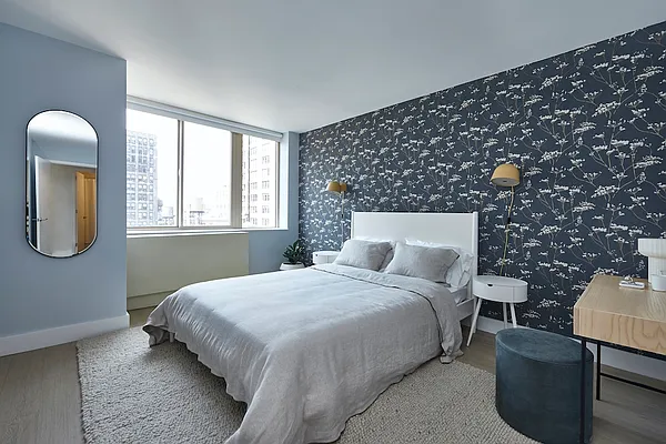 Rented by Greystar | media 4