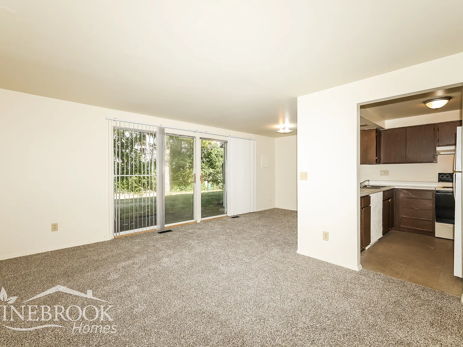 7673 Mount Hood — Photo 4