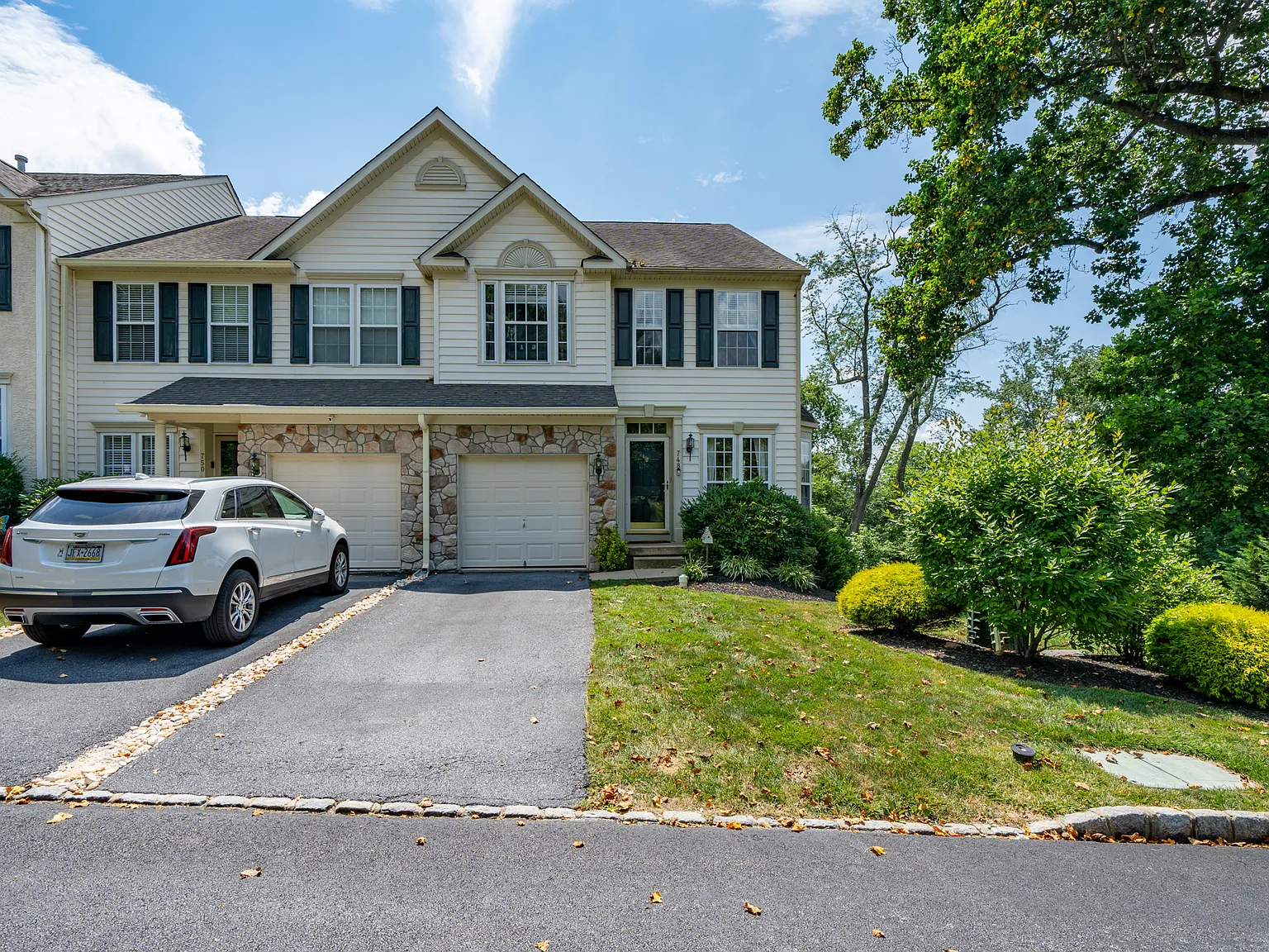 748 McCardle Drive — Photo 3