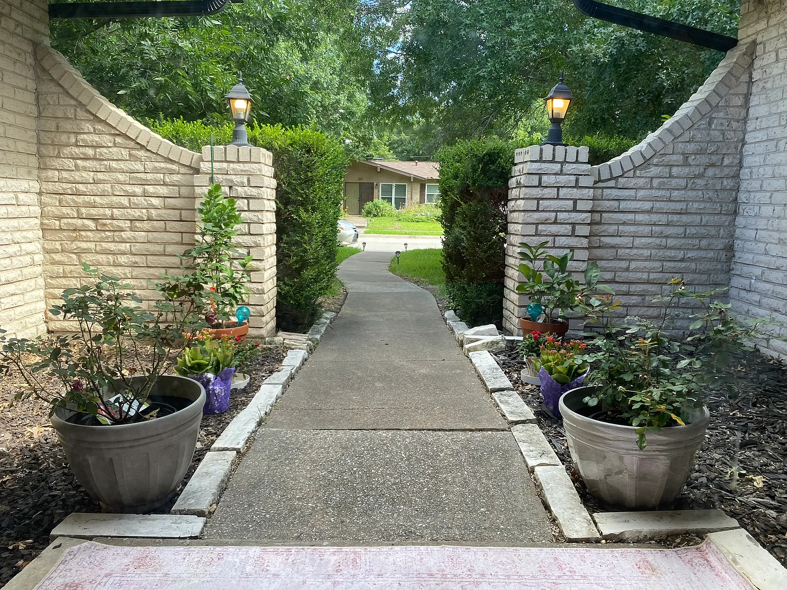 3 bed, 1528 sqft, $2,495 — Photo 2