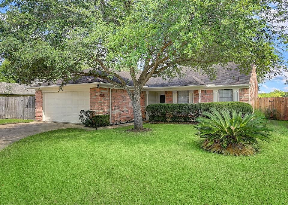 1st image of 3131 E Heatherock Cir