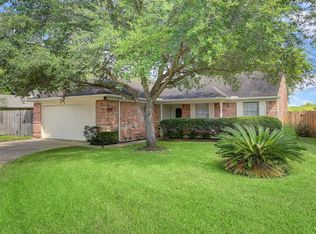 3131 E Heatherock Cir, Sugar Land, TX 77479