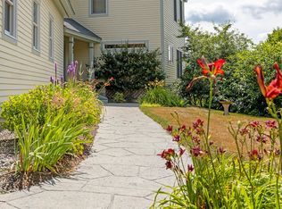 42 Brookside Dr, Grantham, NH 03753