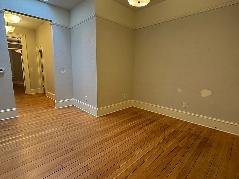 524 E Main St #207 — Photo 4