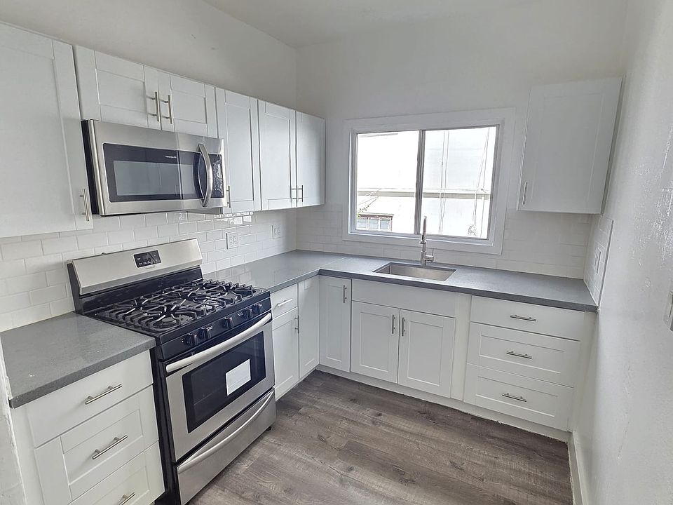 1st image of 511 S Rampart Blvd #6