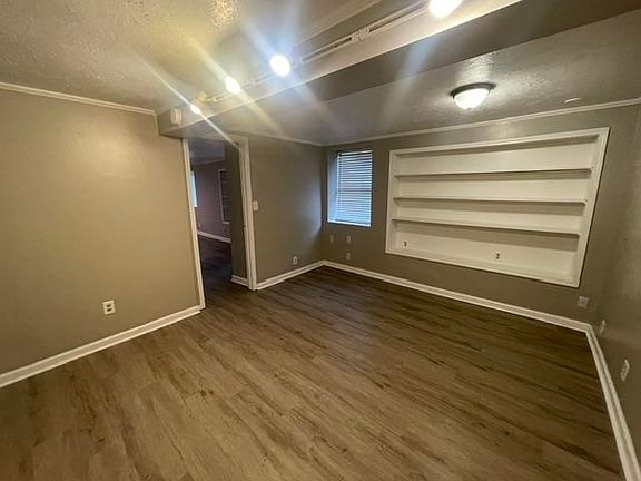 5th image of 1235 Vinton Ave APT 3