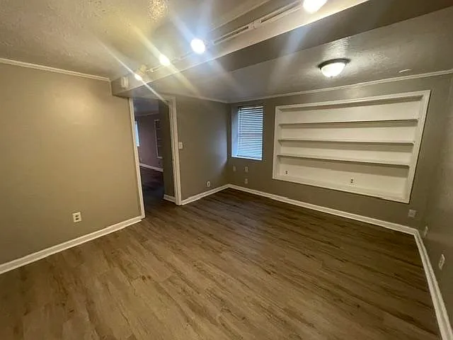 1235 Vinton Ave #3 — Photo 5