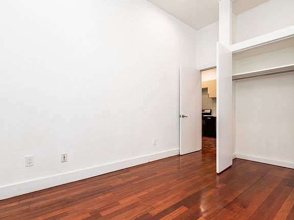 5th image of 276 Boerum St #2R