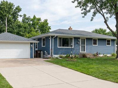 6132 Edgewood Ave, Woodbury, MN, 55125