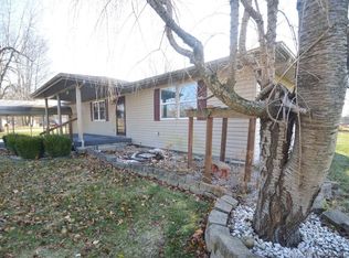 1431 N Green Acres Dr, Scottsburg, IN 47170
