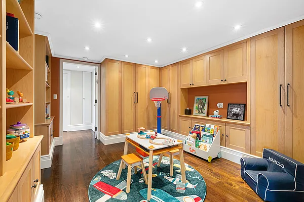 Sold by Corcoran | media 4