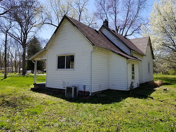 3rd image of 1799 N Stop 18 St