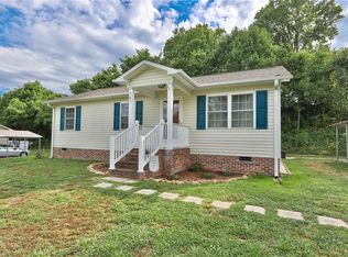 137 Delbert Dr, Jonesville, NC 28642