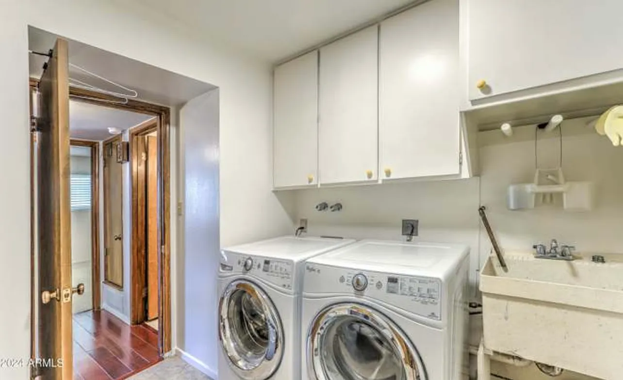 3 bed, 2183 sqft, $3,250 — Photo 4