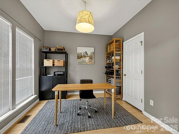 5th image of 5405 Frederick St