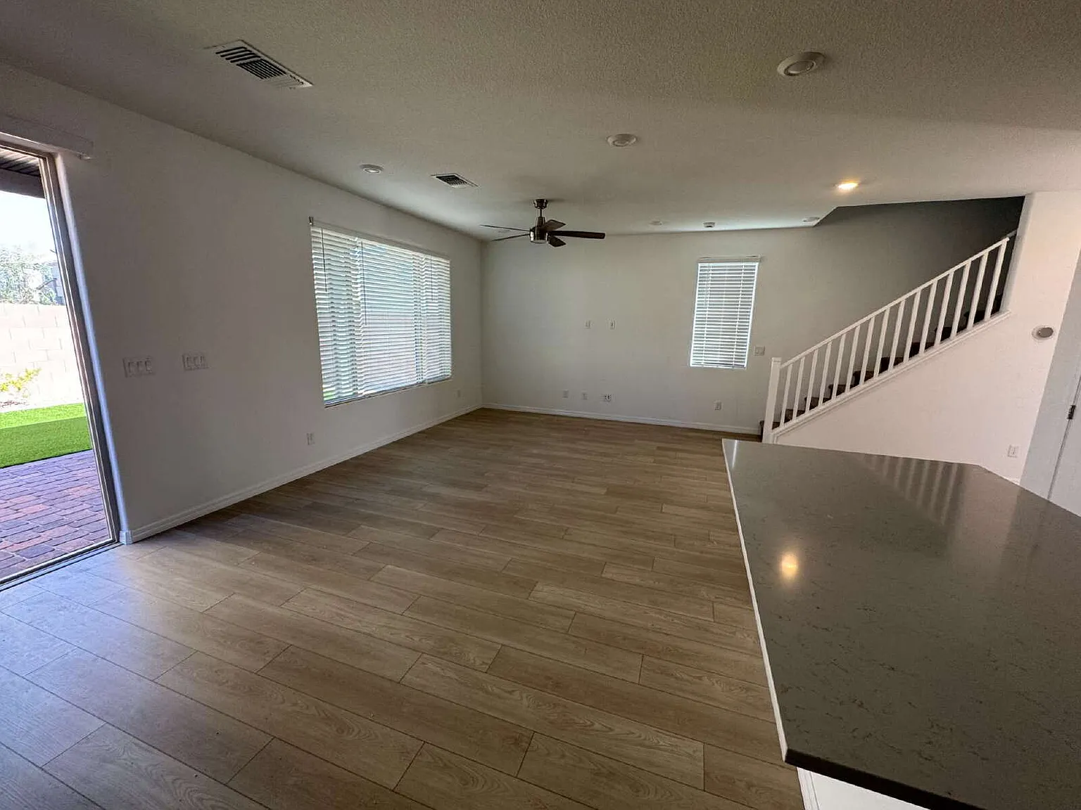 4 bed, 2.5 bath, 2200 sqft, $2,750 — Photo 4