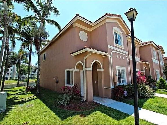 5th image of 7881 Catalina Cir