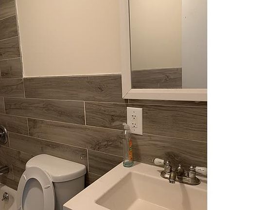 4th image of 956 E 233rd St APT 2