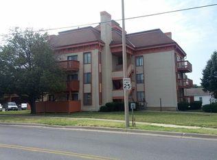 301 S Spring St #2B, Independence, MO 64050