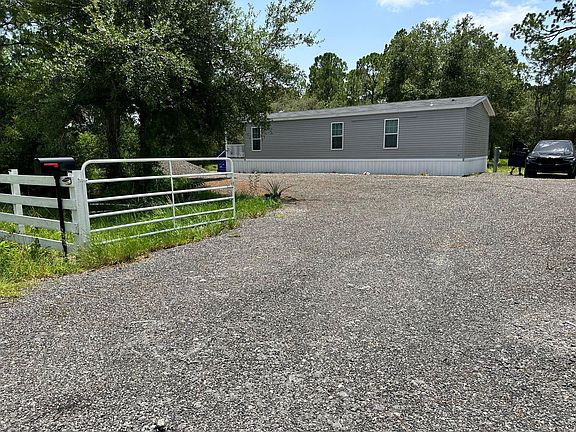 4th image of 636 Pine Cone Avenue