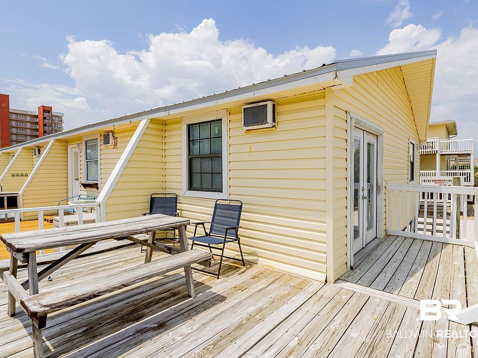 1st image of 1118 W Beach Blvd #12